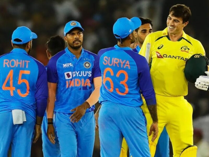 IND vs AUS: ऑस्ट्रेलियाई टीम टॉस जीतकर पहले करेगी बॉलिंग, देखें भारत की प्लेइंग इलेवन