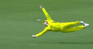 steve-smith-caught-hardik-pandyas-best-catch-on-sean-abbotts-ball-watch-video